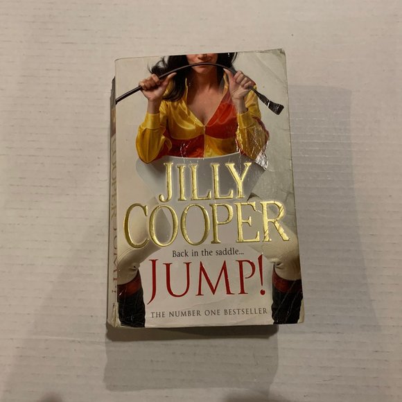 Jilly Cooper – Jump! Paperback Book - Picture 1 of 3